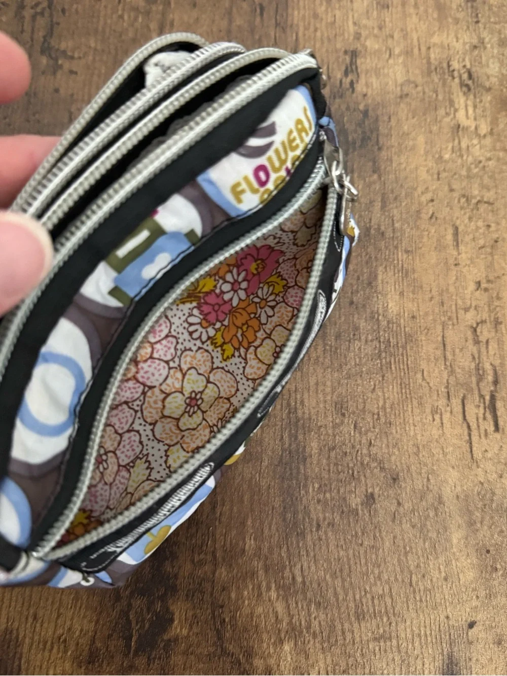 Lesportsac Brown Blue Patterned Wristlet - 3 pocket